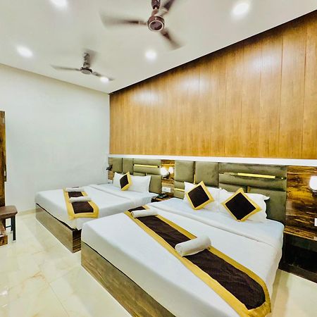 Hotel Gs Amritsar 200 Mtr From Golden Temple Kültér fotó