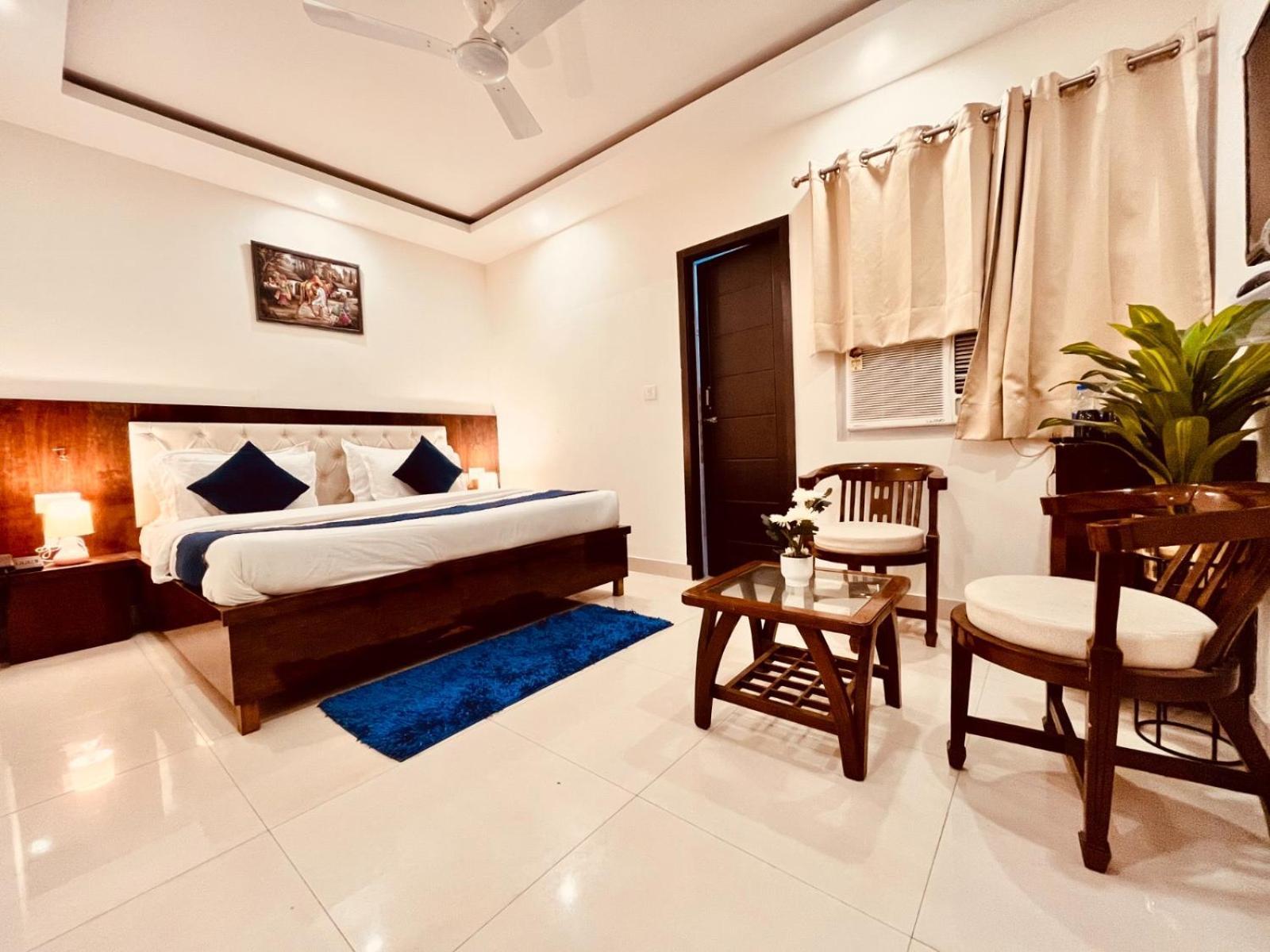 Hotel Gs Amritsar 200 Mtr From Golden Temple Kültér fotó
