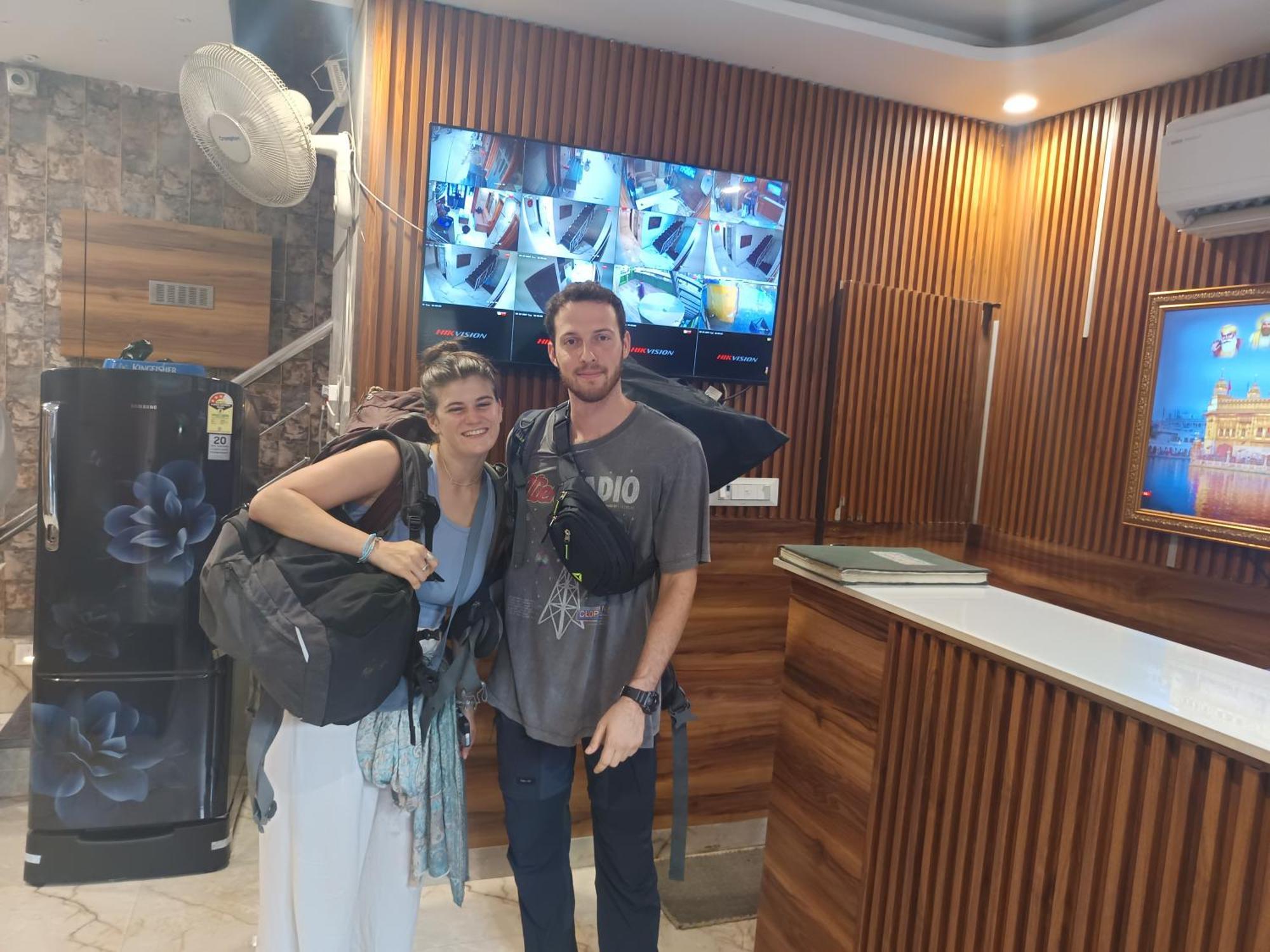 Hotel Gs Amritsar 200 Mtr From Golden Temple Kültér fotó