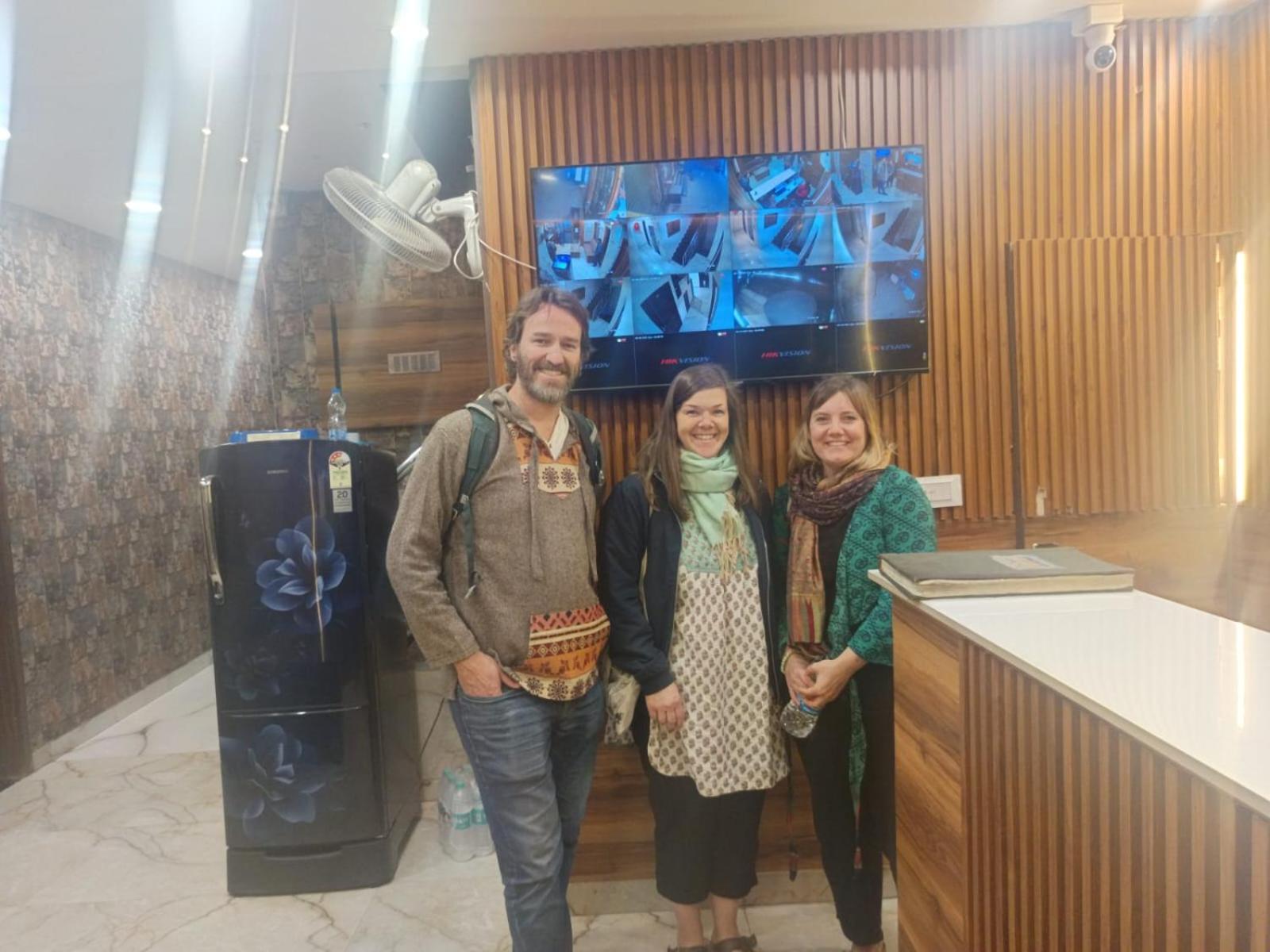 Hotel Gs Amritsar 200 Mtr From Golden Temple Kültér fotó